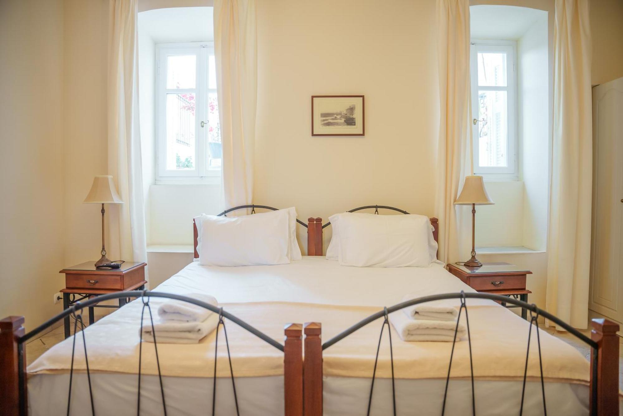 Archontiko Eleni Hotel Андрос Номер фото