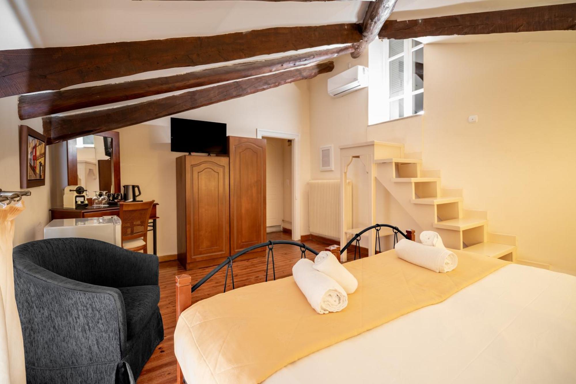 Archontiko Eleni Hotel Андрос Экстерьер фото